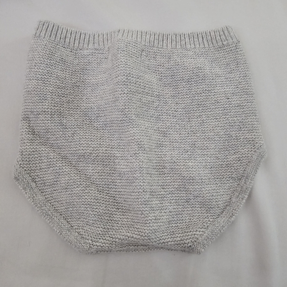 Shorts - Picture 2 of 3